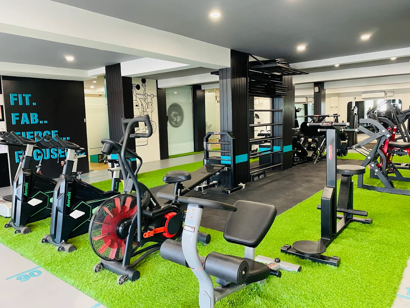 GYM @ 365 DAYS Annapurna Road Indore – Best Gym & Fitness Hub Gym image